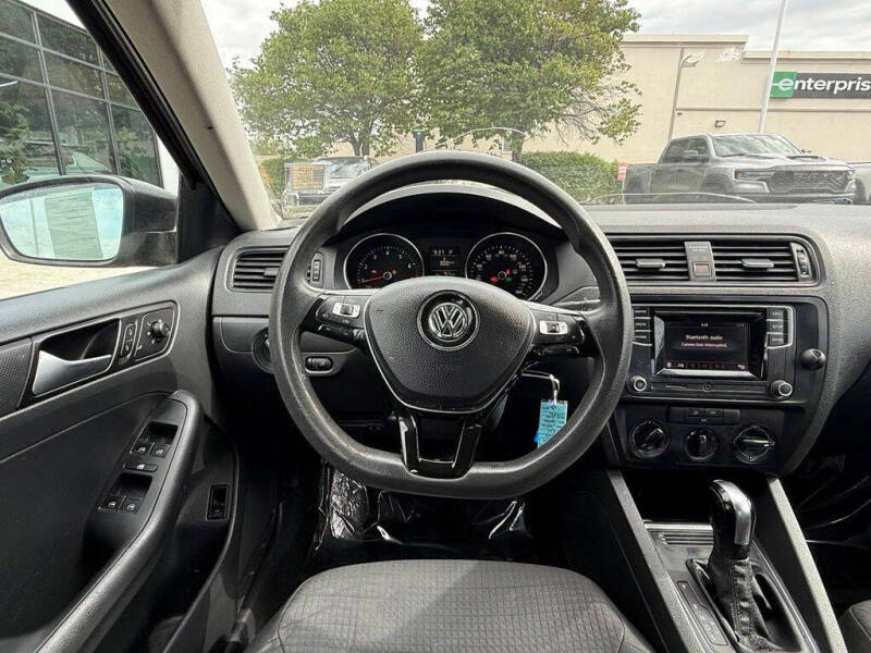2016 Volkswagen Jetta