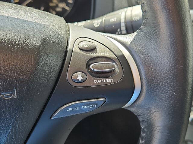 2018 Nissan Pathfinder SL