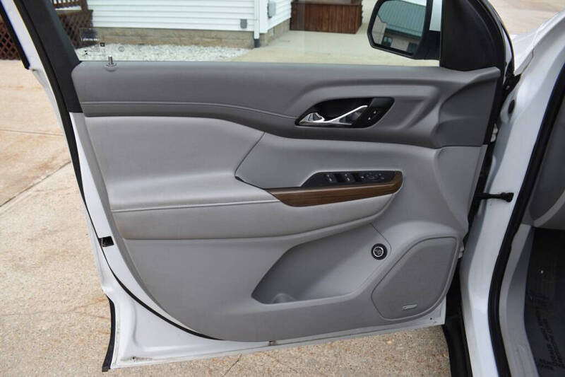 2019 GMC Acadia SLE-2