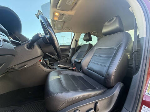 2018 Volkswagen Passat 2.0T R-Line