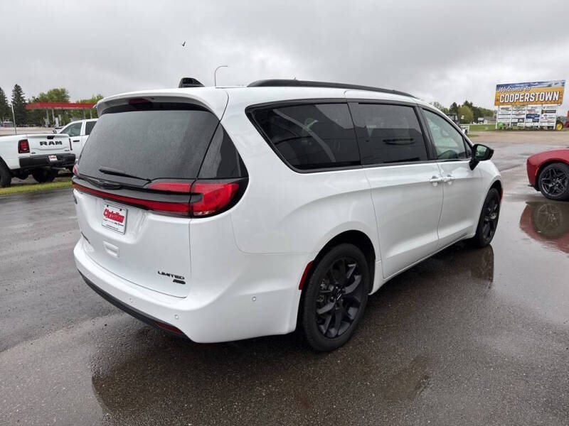 2024 Chrysler Pacifica Limited