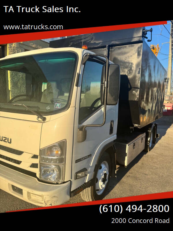 2016 Isuzu NPR HD's photo