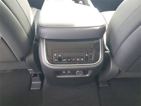 2025 Infiniti QX80 Pure