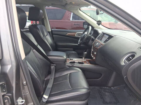 2018 Nissan Pathfinder Platinum