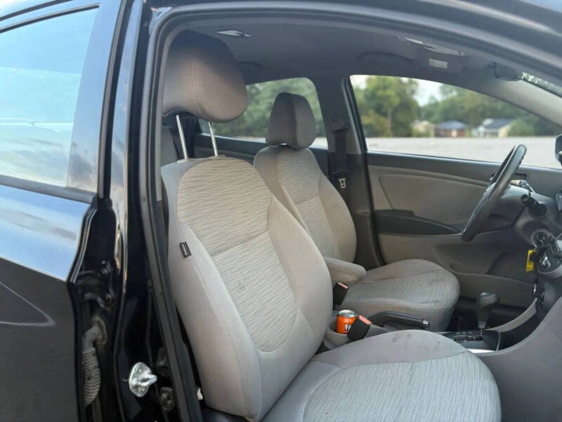 2016 Hyundai Accent SE