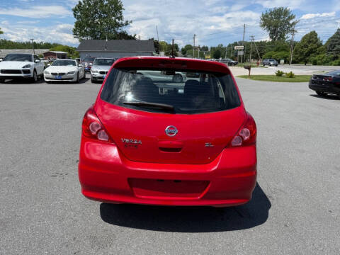 2012 Nissan Versa 1.8 SL