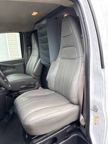 2020 Chevrolet Express 3500