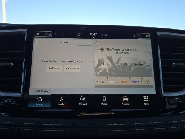 2026 Chrysler Pacifica Select