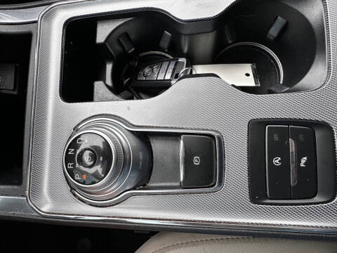 2021 Ford Edge Titanium