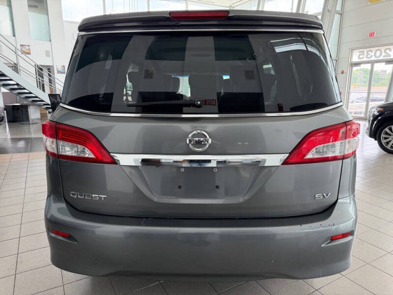 2017 Nissan Quest S