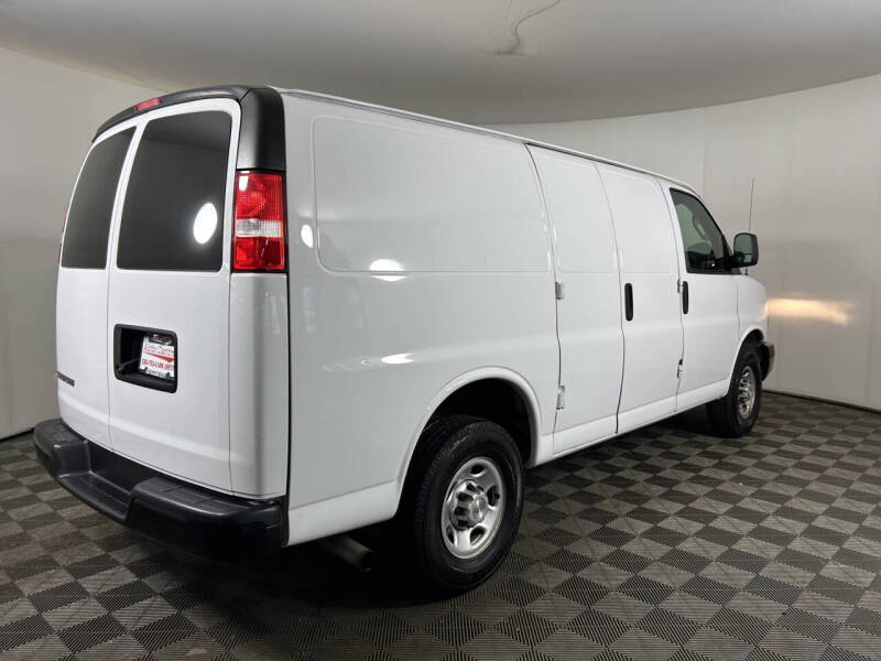 2021 Chevrolet Express 2500