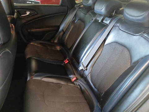 2016 Chrysler 200 S
