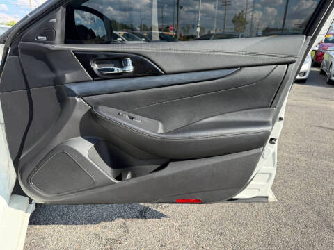 2020 Nissan Maxima Platinum