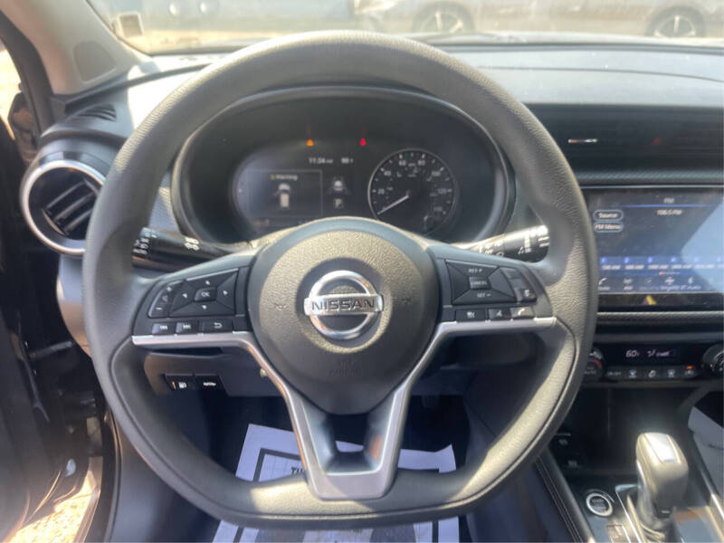 2021 Nissan Kicks SV