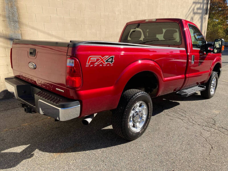 2015 Ford F-350 Super Duty XLT photo 9