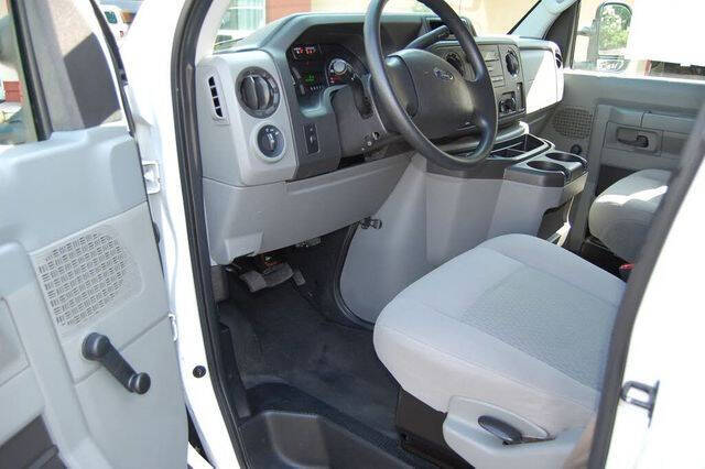 2014 Ford E-Series E-150