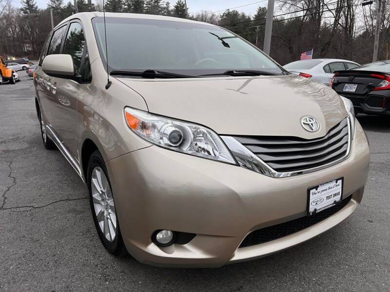 2014 Toyota Sienna for sale at Dracut's Car Connection in Methuen MA