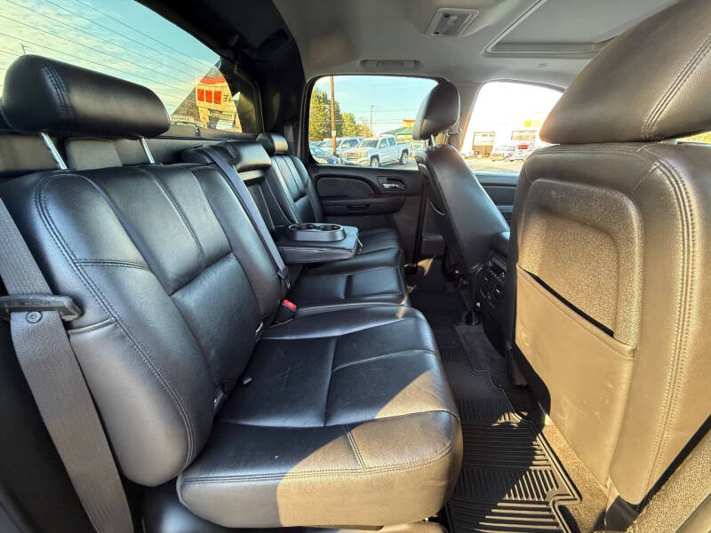 2013 Chevrolet Avalanche LT Black Diamond