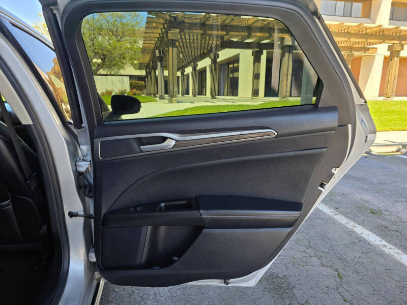 2019 Ford Fusion SEL