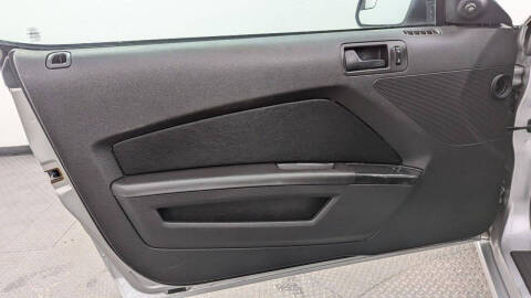 2014 Ford Mustang V6