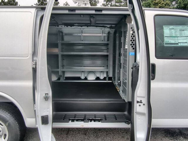 2025 GMC Savana 2500