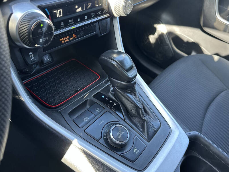 2019 Toyota RAV4 Hybrid LE