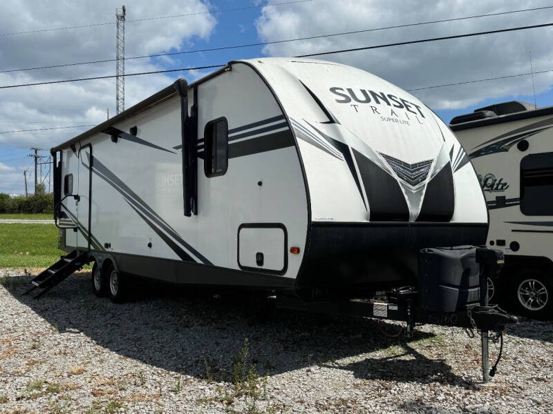 2019 Crossroads RV Sunset Trail 251RK for sale at Kentuckiana RV Wholesalers in Charlestown IN