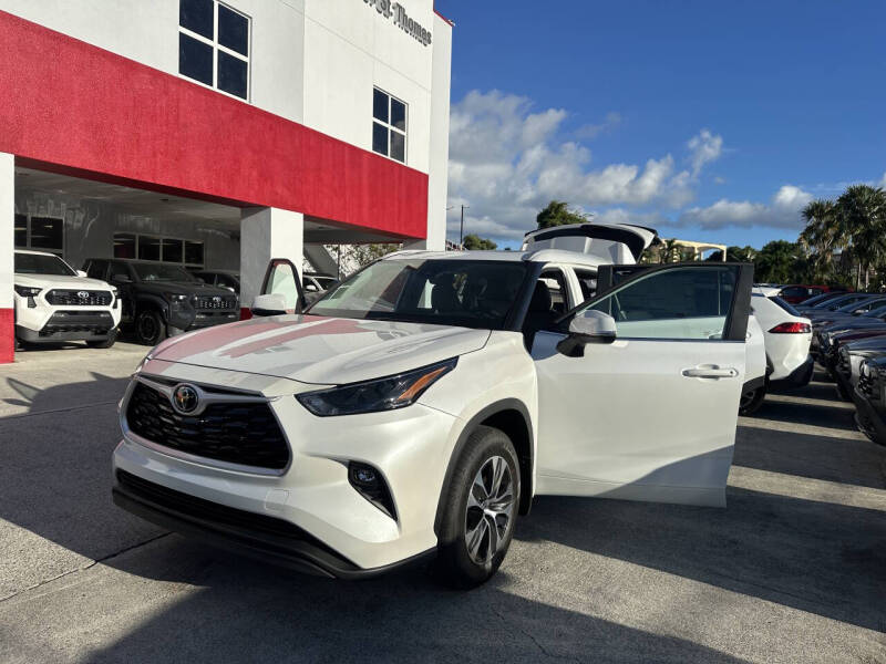 2025 Toyota Highlander XLE