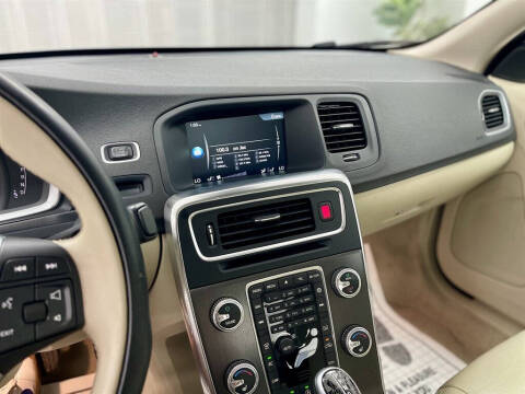 2015 Volvo S60 T5 Drive-E Premier