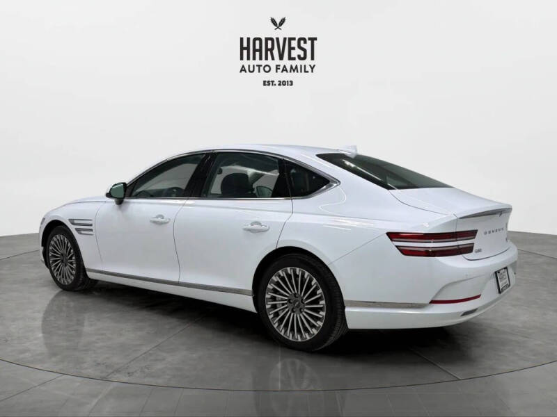 2024 Genesis Electrified G80 Advanced