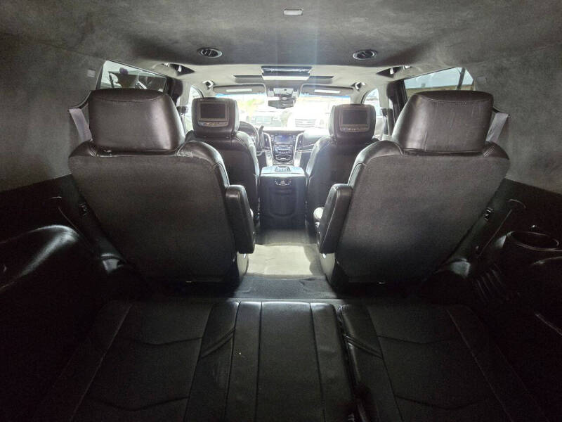 2016 Cadillac Escalade Platinum