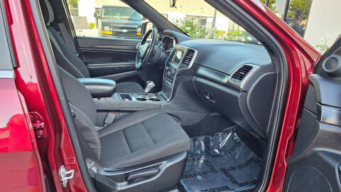 2021 Jeep Grand Cherokee Laredo E