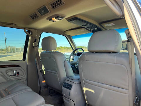 2000 Cadillac Escalade