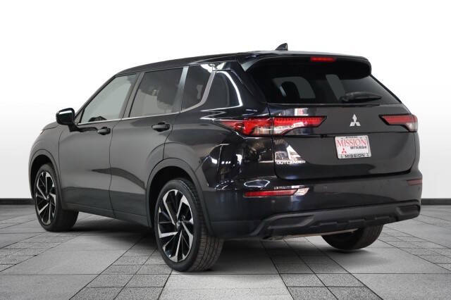 2022 Mitsubishi Outlander ES
