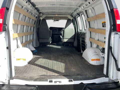 2024 GMC Savana 2500