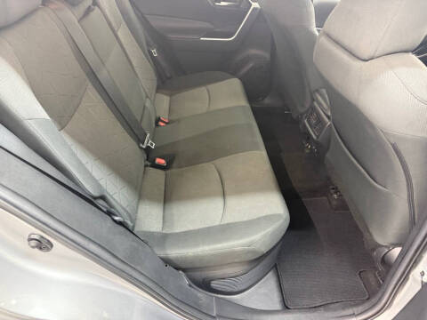 2020 Toyota RAV4 Hybrid XLE