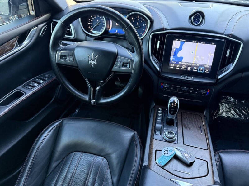 2017 Maserati Ghibli