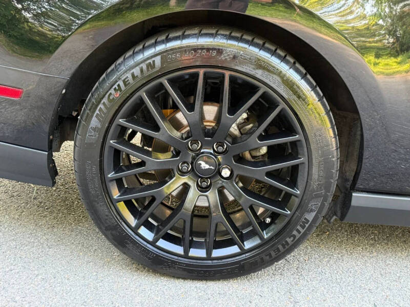 2011 Ford Mustang GT Premium