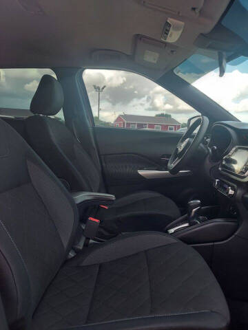 2020 Nissan Kicks SV