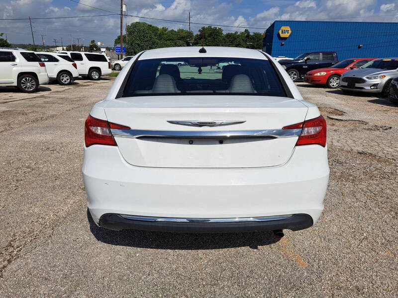 2014 Chrysler 200 Touring