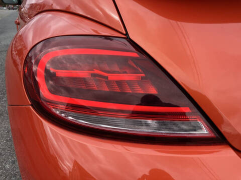 2018 Volkswagen Beetle 2.0T Coast