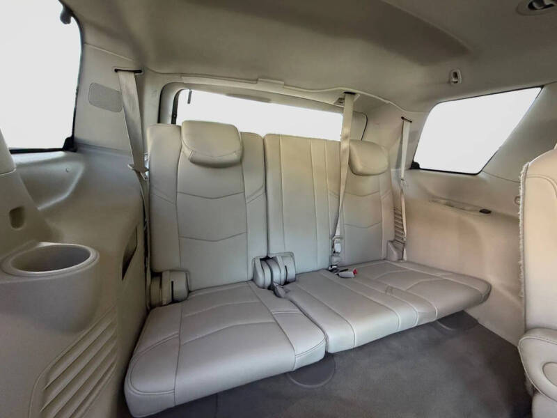 2018 Cadillac Escalade Luxury