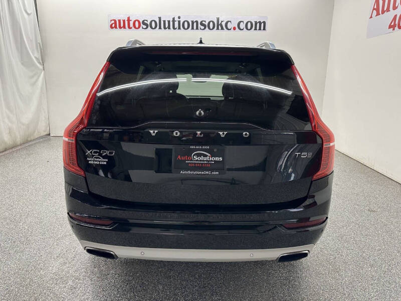 2016 Volvo XC90 T5 Momentum