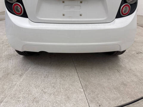 2014 Chevrolet Sonic LS Auto