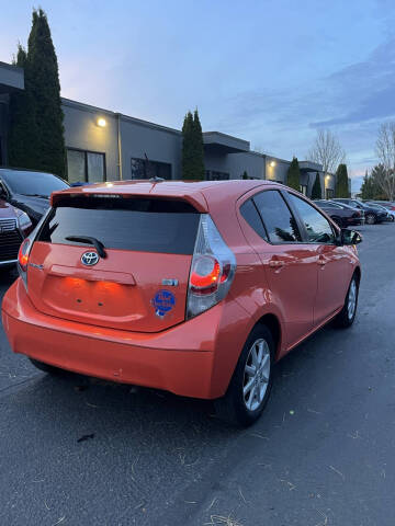 2012 Toyota Prius c Four
