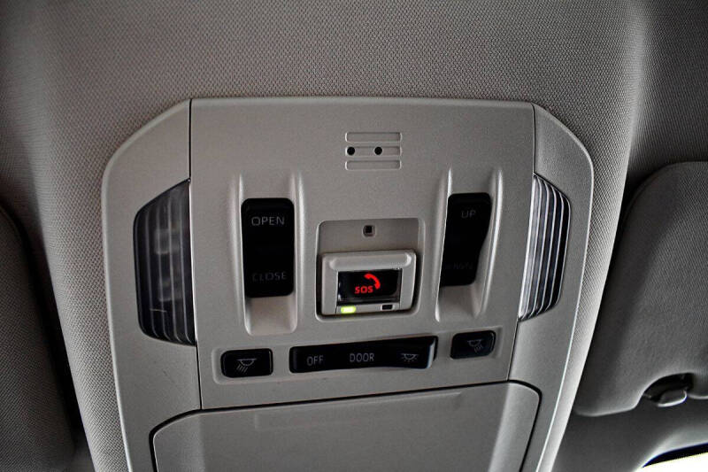 2020 Toyota Highlander Hybrid XLE