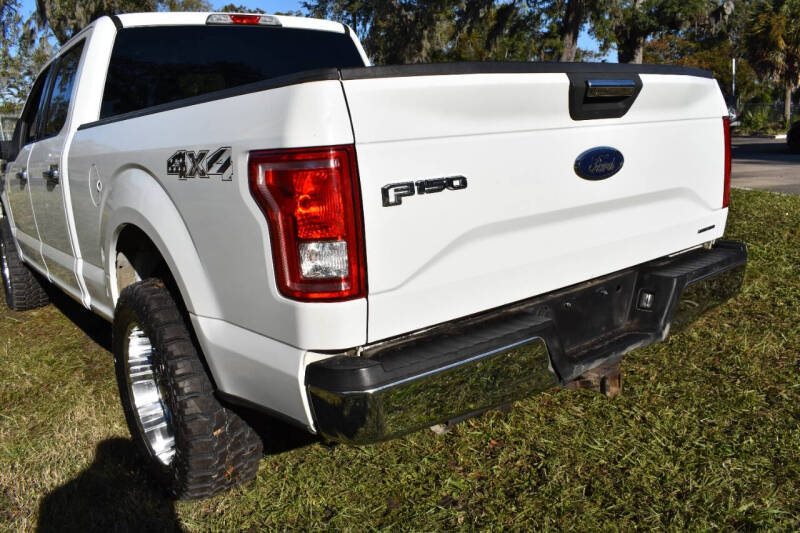 2015 Ford F-150 XLT photo 35