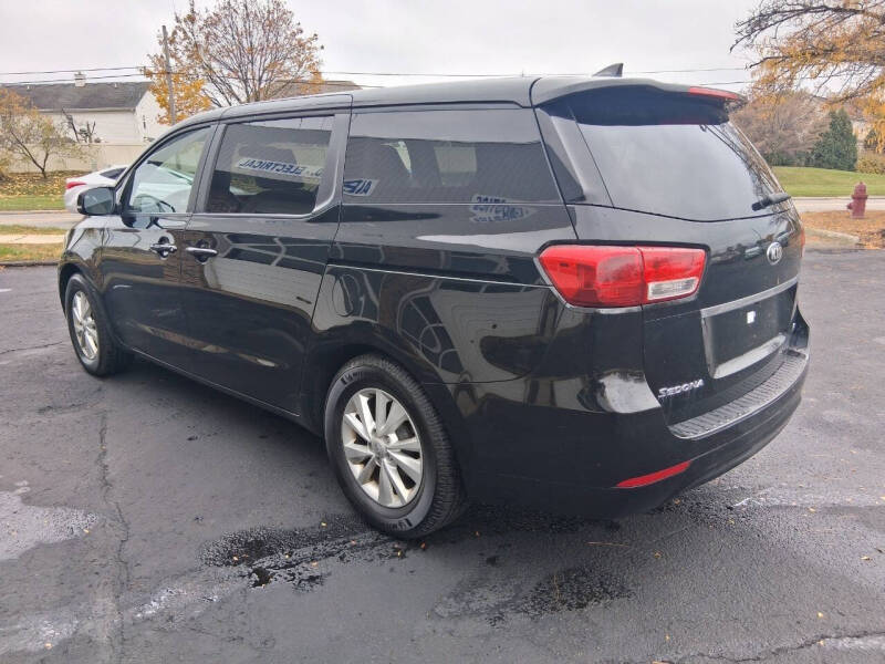 2017 Kia Sedona LX