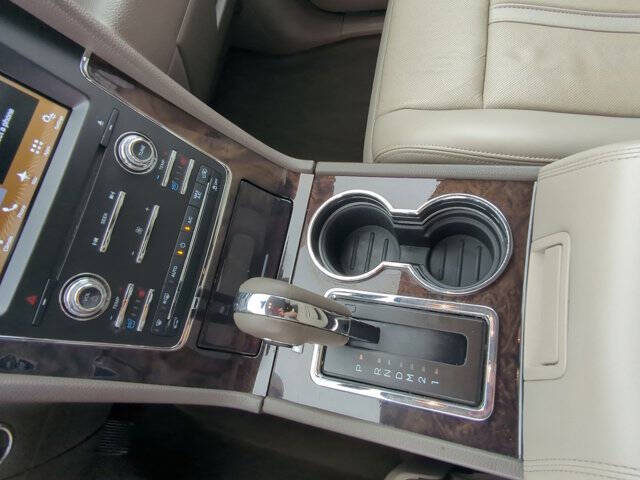 2017 Lincoln Navigator Select