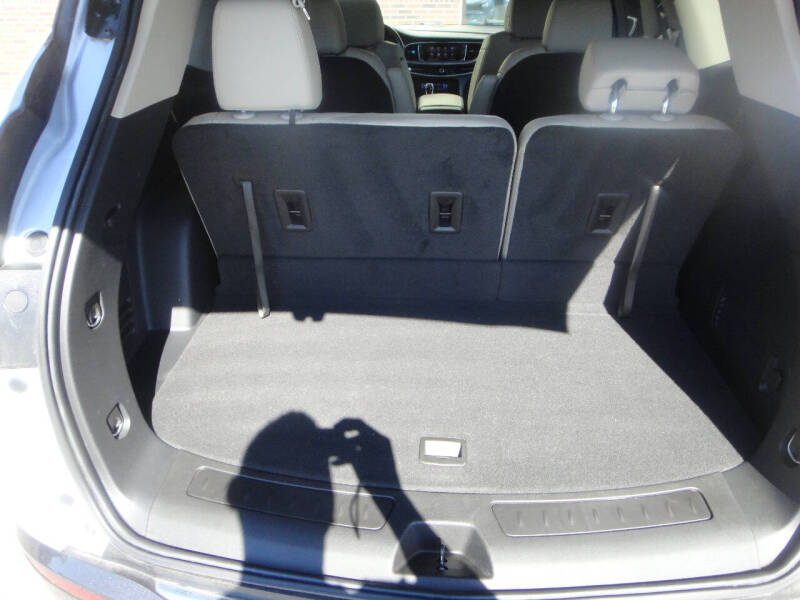 2020 Buick Enclave Essence
